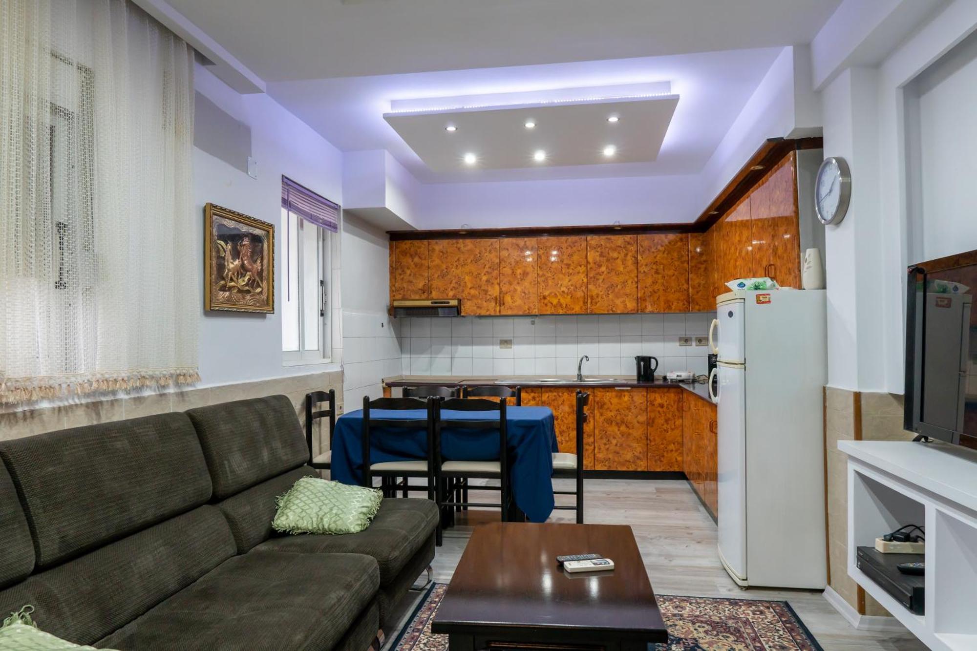Royal Aparthotel Vlore Exterior photo