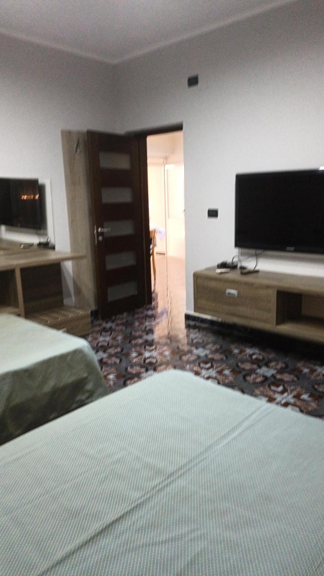 Royal Aparthotel Vlore Exterior photo